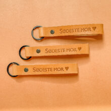 Læder nøglering med teksten sødeste mor