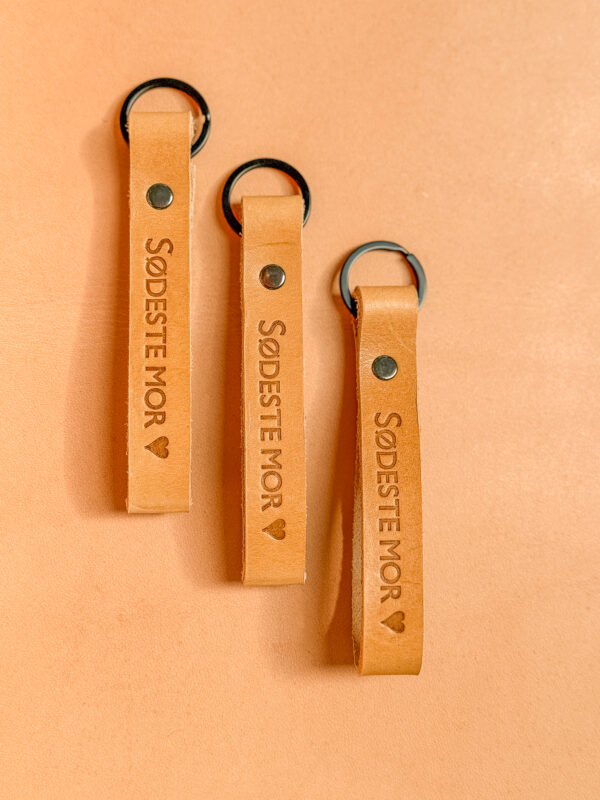 Læder nøglering med teksten sødeste mor